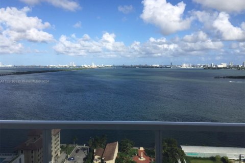 Condominio en venta en Miami, Florida, 3 dormitorios, 147.16 m2 № 1960077 - foto 16