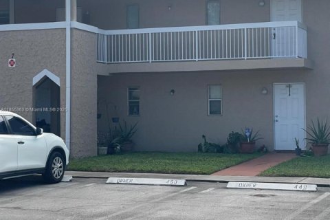 Condominio en venta en Coral Springs, Florida, 2 dormitorios, 71.35 m2 № 1880258 - foto 3