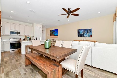 Adosado en venta en Kissimmee, Florida, 3 dormitorios, 129.51 m2 № 1129985 - foto 4