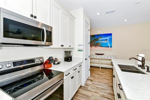 Adosado en venta en Kissimmee, Florida, 3 dormitorios, 129.51 m2 № 1129985 - foto 20