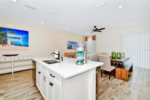 Adosado en venta en Kissimmee, Florida, 3 dormitorios, 129.51 m2 № 1129985 - foto 19