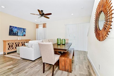Adosado en venta en Kissimmee, Florida, 3 dormitorios, 129.51 m2 № 1129985 - foto 7