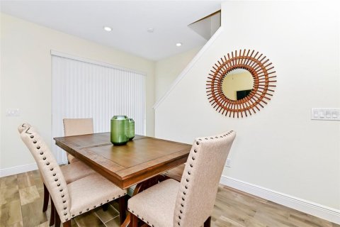Adosado en venta en Kissimmee, Florida, 3 dormitorios, 129.51 m2 № 1129985 - foto 9