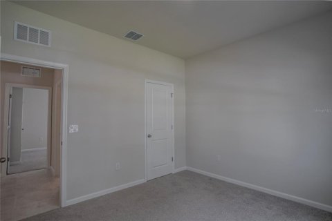 Villa ou maison à louer à Minneola, Floride: 3 chambres, 144.37 m2 № 2107500 - photo 11