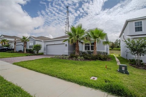 Villa ou maison à louer à Minneola, Floride: 3 chambres, 144.37 m2 № 2107500 - photo 5