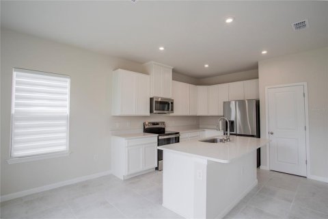 Villa ou maison à louer à Minneola, Floride: 3 chambres, 144.37 m2 № 2107500 - photo 29