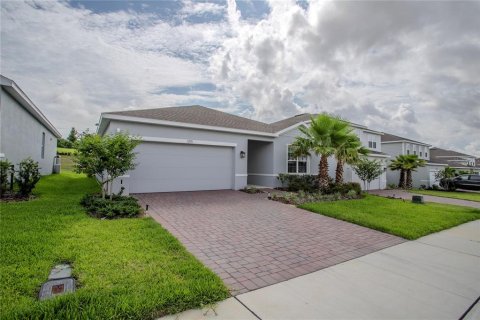 Villa ou maison à louer à Minneola, Floride: 3 chambres, 144.37 m2 № 2107500 - photo 2