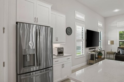 House in Parkland, Florida 2 bedrooms, 254.46 sq.m. № 2146707 - photo 14