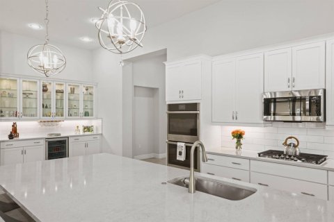 House in Parkland, Florida 2 bedrooms, 254.46 sq.m. № 2146707 - photo 11