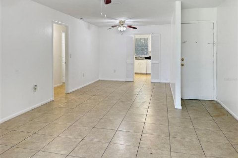Condo in Maitland, Florida, 2 bedrooms  № 2379243 - photo 10