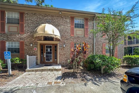 Condo in Maitland, Florida, 2 bedrooms № 2379243