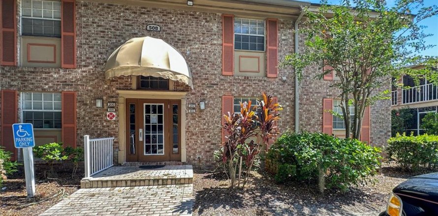 Condo in Maitland, Florida, 2 bedrooms  № 2379243