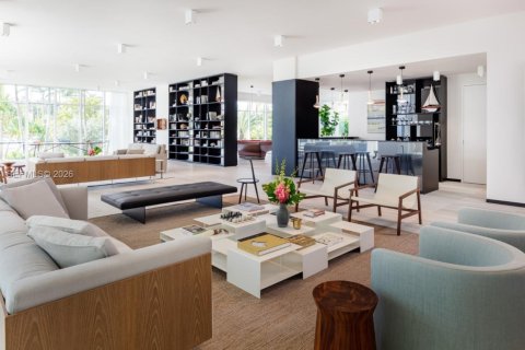 Condo in Miami Beach, Florida, 2 bedrooms  № 2154898 - photo 24