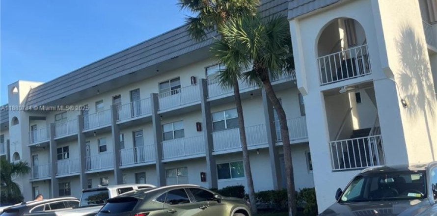 Condo in Sunrise, Florida, 2 bedrooms  № 1932135