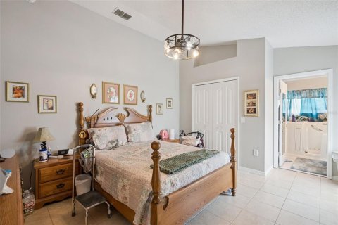 House in Deltona, Florida 3 bedrooms, 142.7 sq.m. № 2412721 - photo 8