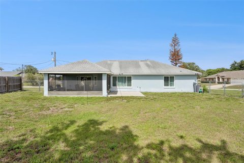 House in Deltona, Florida 3 bedrooms, 142.7 sq.m. № 2412721 - photo 12