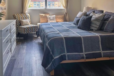 Copropriété à vendre à Sunrise, Floride: 1 chambre, 59.46 m2 № 1977813 - photo 7