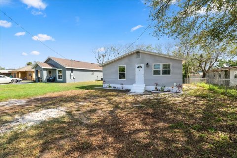 House in Lake Wales, Florida 3 bedrooms, 75.07 sq.m. № 1906378 - photo 2