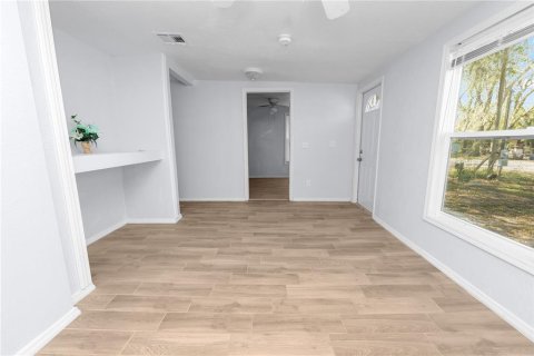 House in Lake Wales, Florida 3 bedrooms, 75.07 sq.m. № 1906378 - photo 5