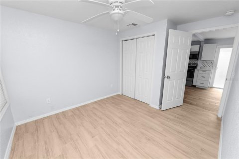 House in Lake Wales, Florida 3 bedrooms, 75.07 sq.m. № 1906378 - photo 16