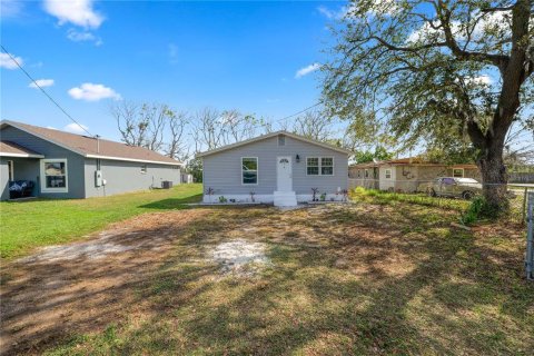 House in Lake Wales, Florida 3 bedrooms, 75.07 sq.m. № 1906378 - photo 24