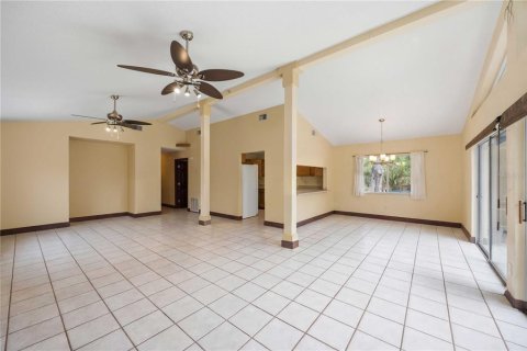 House in North Port, Florida 3 bedrooms, 156.08 sq.m. № 2207456 - photo 9