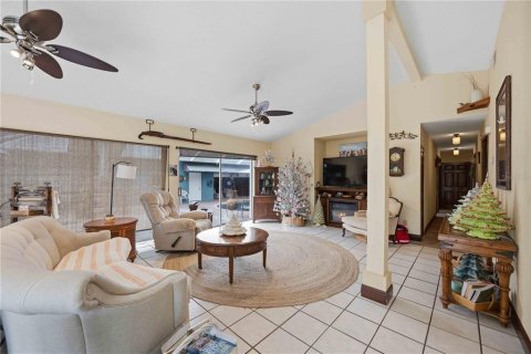 House in North Port, Florida 3 bedrooms, 156.08 sq.m. № 2207456 - photo 6