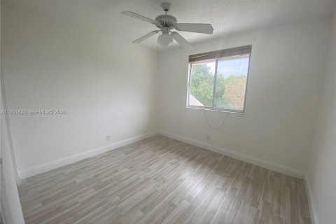 Снять в аренду таунхаус в Санрайз, Флорида 3 спальни, 130.06м2, № 2006062 - фото 11