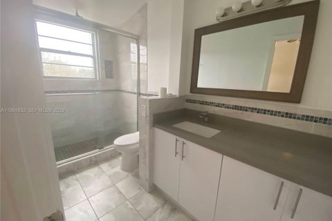 Снять в аренду таунхаус в Санрайз, Флорида 3 спальни, 130.06м2, № 2006062 - фото 16