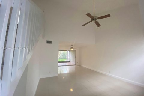 Снять в аренду таунхаус в Санрайз, Флорида 3 спальни, 130.06м2, № 2006062 - фото 5