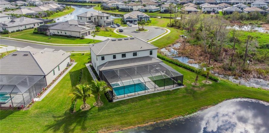 Villa ou maison à Bradenton, Floride 5 chambres, 372.54 m2 № 1884306
