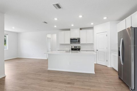 House in Hudson, Florida 4 bedrooms, 203.73 sq.m. № 2403144 - photo 5