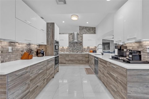 Casa en venta en Fort Lauderdale, Florida, 3 dormitorios, 262.45 m2 № 2150422 - foto 22