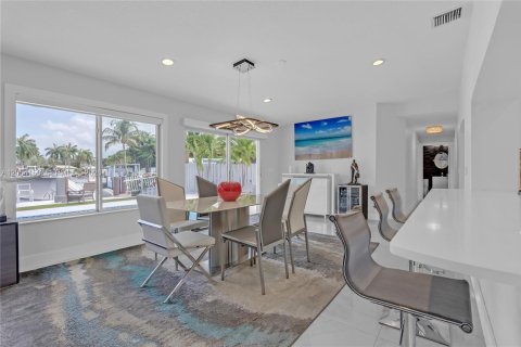 Casa en venta en Fort Lauderdale, Florida, 3 dormitorios, 262.45 m2 № 2150422 - foto 18