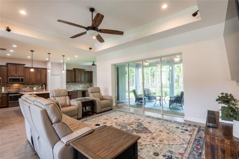 House in Wesley Chapel, Florida 3 bedrooms, 210.05 sq.m. № 1832978 - photo 7