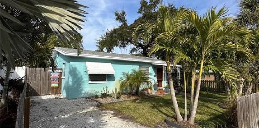 Casa en Saint Petersburg, Florida 2 dormitorios, 96.62 m2 № 1613902