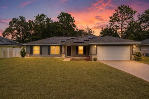 House in Summerfield, Florida 4 bedrooms, 137.12 sq.m. № 2287061