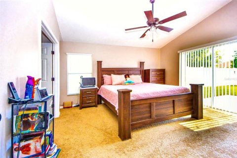 Casa en venta en Winter Haven, Florida, 4 dormitorios, 197.05 m2 № 1787800 - foto 3