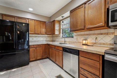 House in Lakeland, Florida 2 bedrooms, 116.13 sq.m. № 1688379 - photo 12