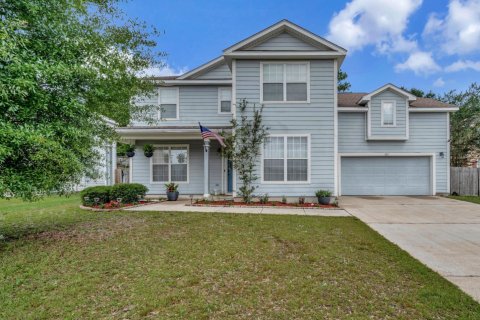 House in Crestview, Florida 4 bedrooms, 191.19 sq.m. № 589869 - photo 1