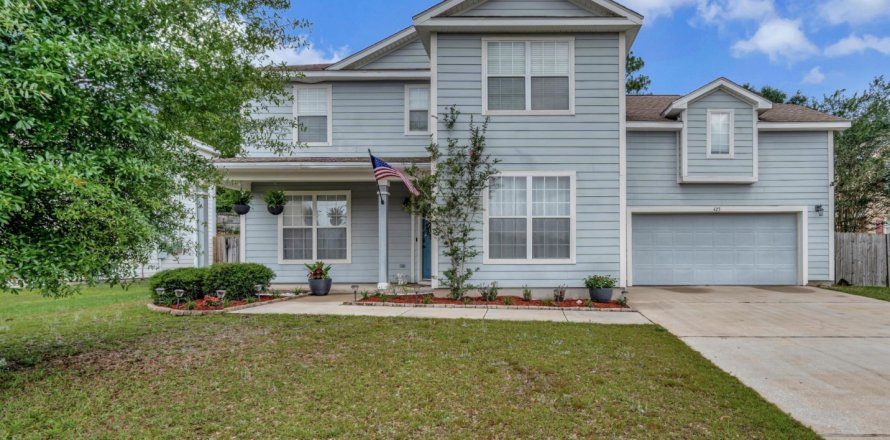 House in Crestview, Florida 4 bedrooms, 191.19 sq.m. № 589869