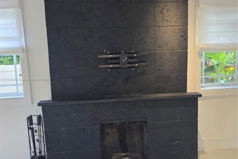 Casa en alquiler en Hollywood, Florida, 3 dormitorios, 197.7 m2 № 1940448 - foto 3