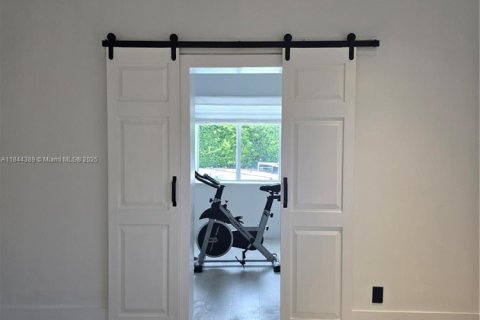 Casa en alquiler en Hollywood, Florida, 3 dormitorios, 197.7 m2 № 1940448 - foto 10