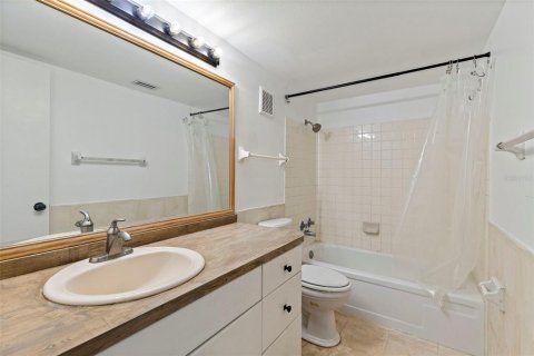 Copropriété à vendre à Tampa, Floride: 2 chambres, 83.98 m2 № 1918410 - photo 17