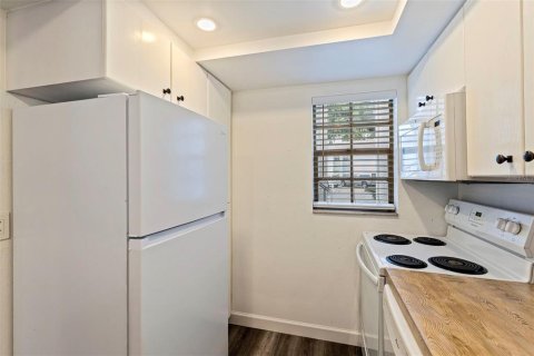 Copropriété à vendre à Tampa, Floride: 2 chambres, 83.98 m2 № 1918410 - photo 8