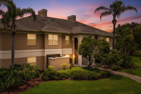 Condo à Winter Haven, Floride, 2 chambres  № 2092788