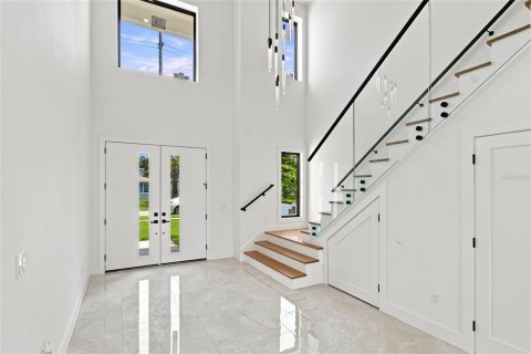 Villa ou maison à vendre à Tampa, Floride: 4 chambres, 293.11 m2 № 2299540 - photo 8