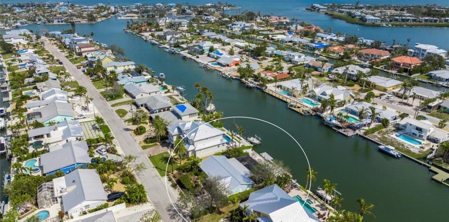 Casa en Holmes Beach, Florida 3 dormitorios, 129.51 m2 № 1526678