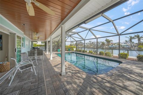 Casa en venta en Holmes Beach, Florida, 3 dormitorios, 129.51 m2 № 1526678 - foto 17
