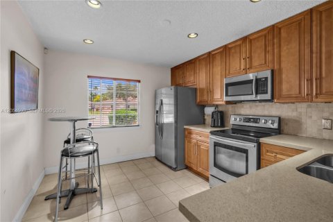 Townhouse in Miramar, Florida 2 bedrooms, 95.69 sq.m. № 2171503 - photo 23